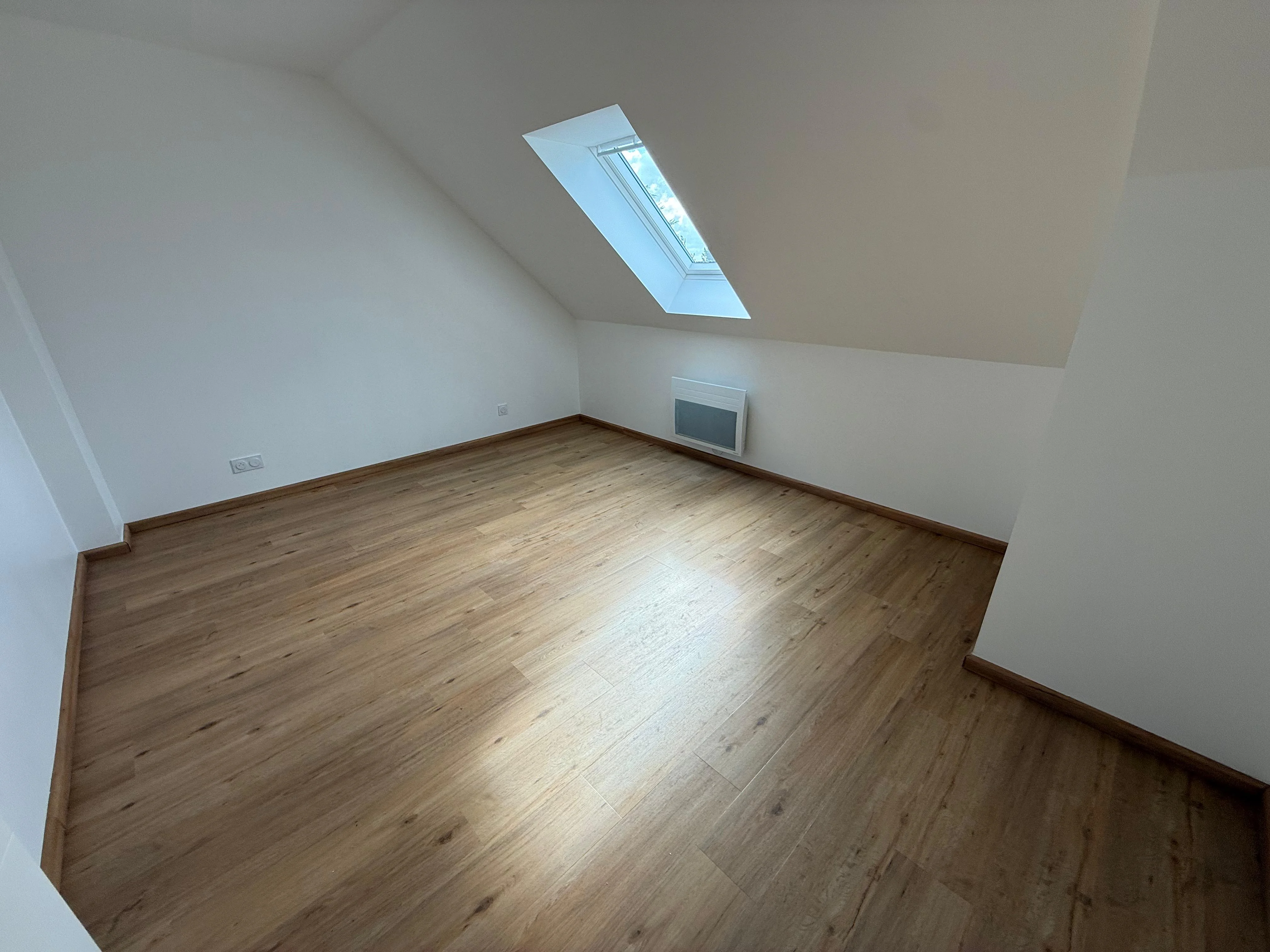 Location de bureau privatif fermé et équipé à Tourville-sur-Sienne dans la Manche en Normandie